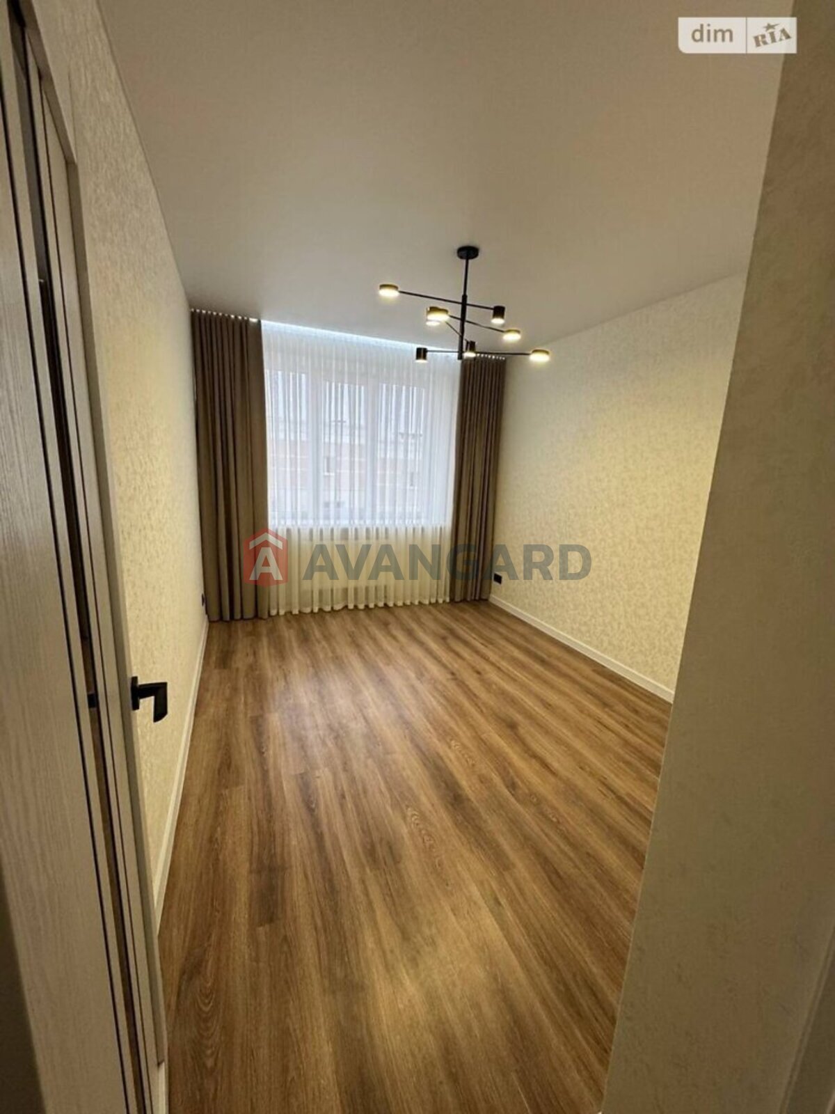 2 ��. ��������, 67/-/17 ��. �., 10/10 ������ ���� 4