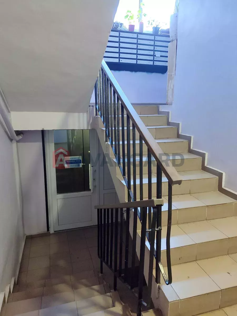 3 кім. квартира, 65/-/8 кв. м., 1/9 поверх фото 9 3 кім. квартира, 65/-/8 кв. м., 1/9 поверх фото 9