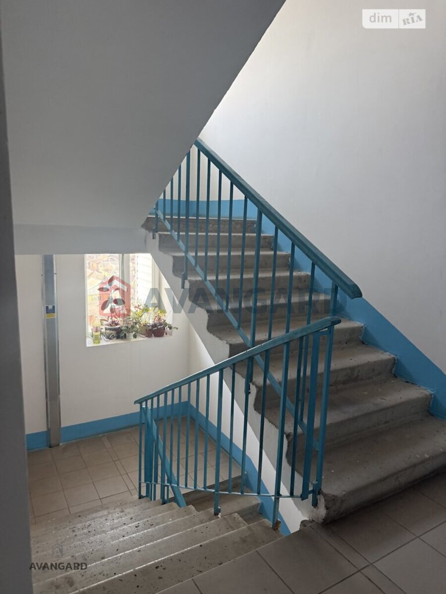 2 ��. ��������, 57/32/9 ��. �., 7/9 ������ ���� 18