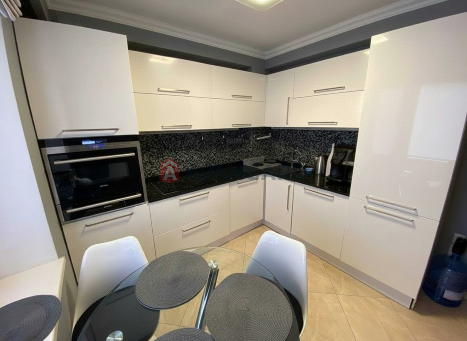 3 ����. ��������, 63/-/15 ��. �., 6/12 ���� ���� 1