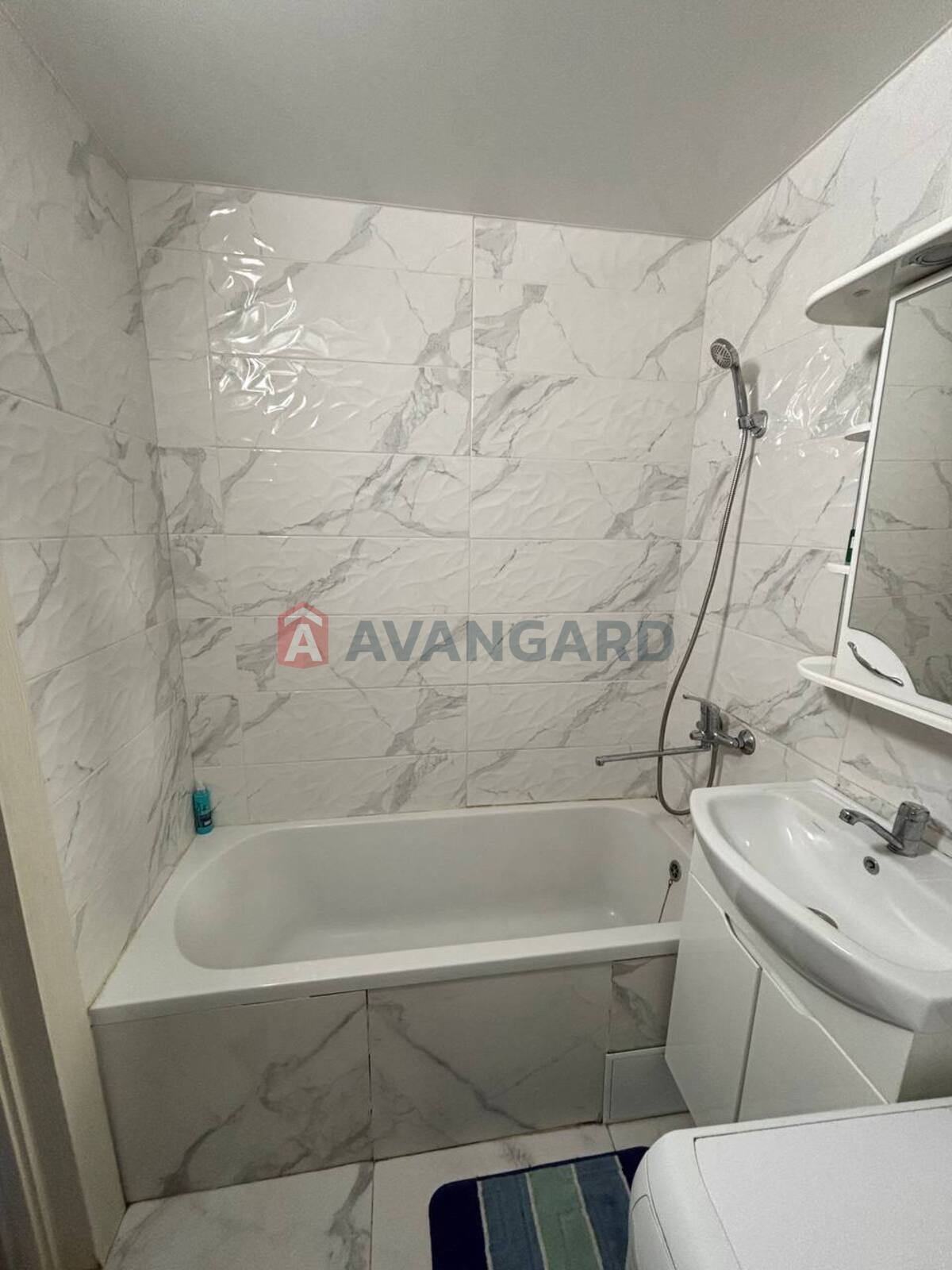 2 ��. ��������, 66/42/10 ��. �., 5/5 ������ ���� 14