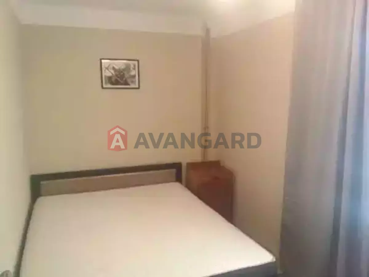 2 ��. ��������, 43/30/6 ��. �., 2/5 ������ ���� 9