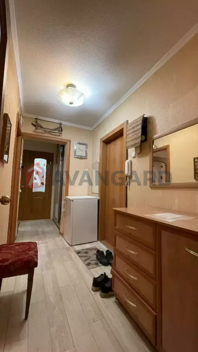 2 ��. ��������, 53/28/8 ��. �., 10/16 ������ ���� 7