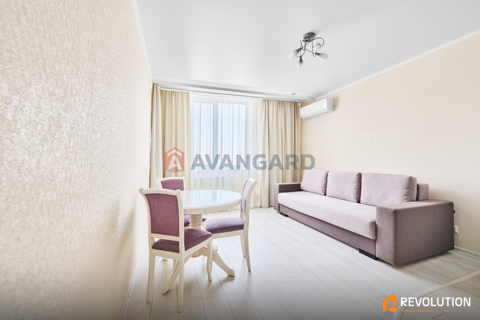 1 ��. ��������, 53/15/23 ��. �., 18/24 ������ ���� 9