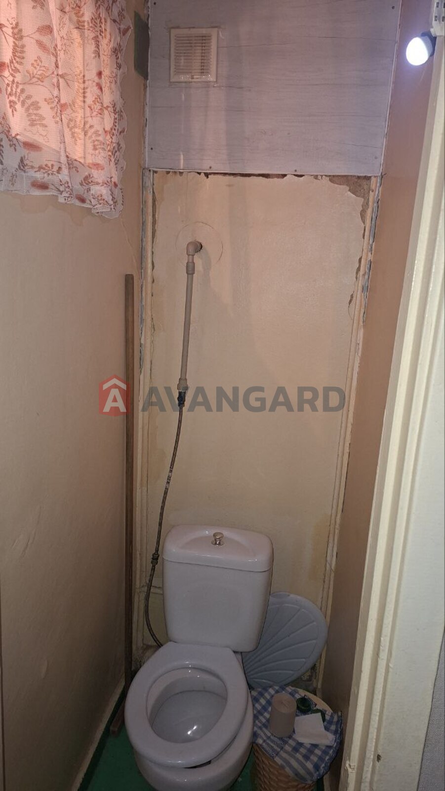 2 ��. ��������, 50/-/6 ��. �., 3/5 ������ ���� 7