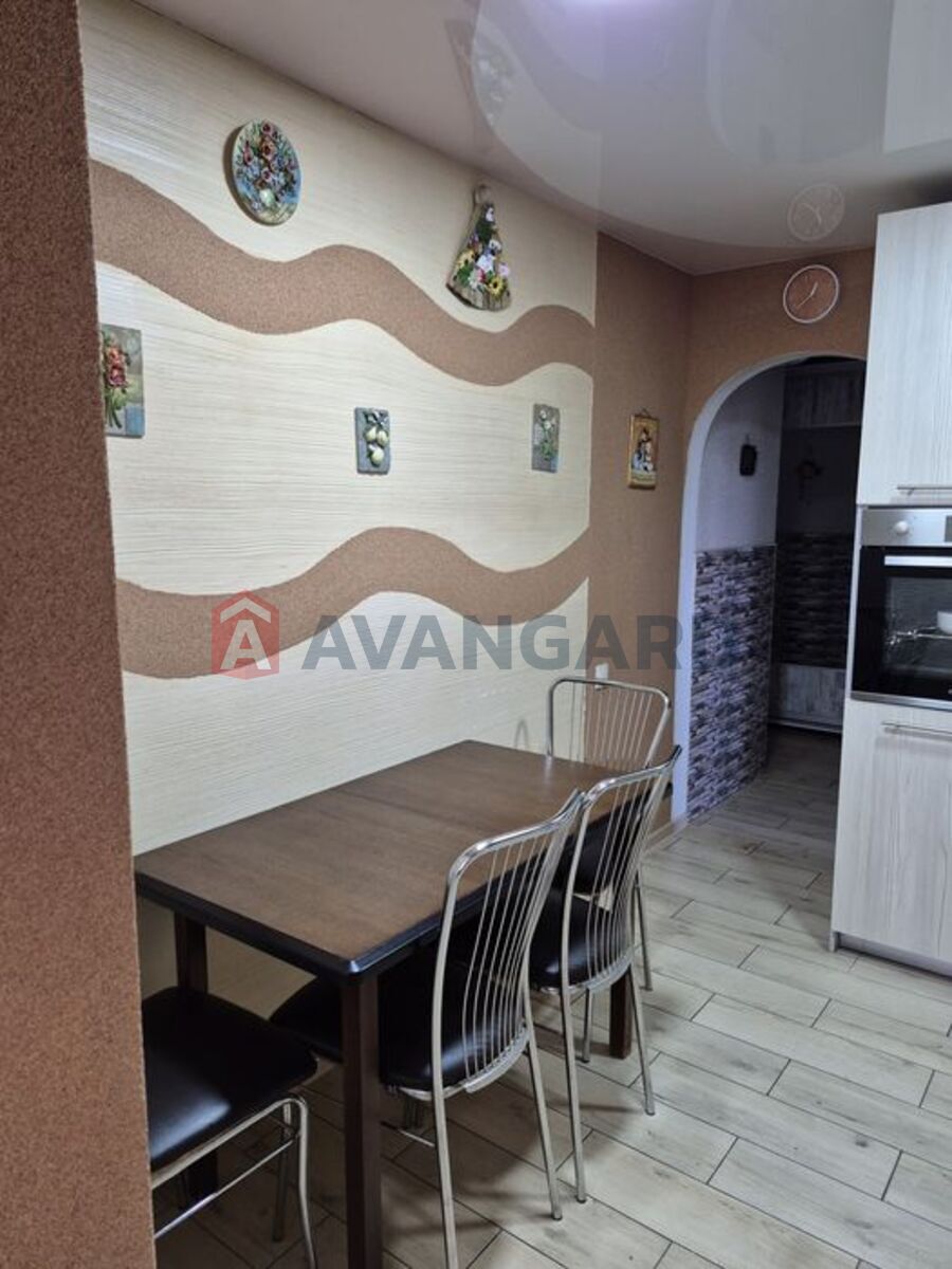 3 ��. ��������, 74/-/12 ��. �., 10/14 ������ ���� 17