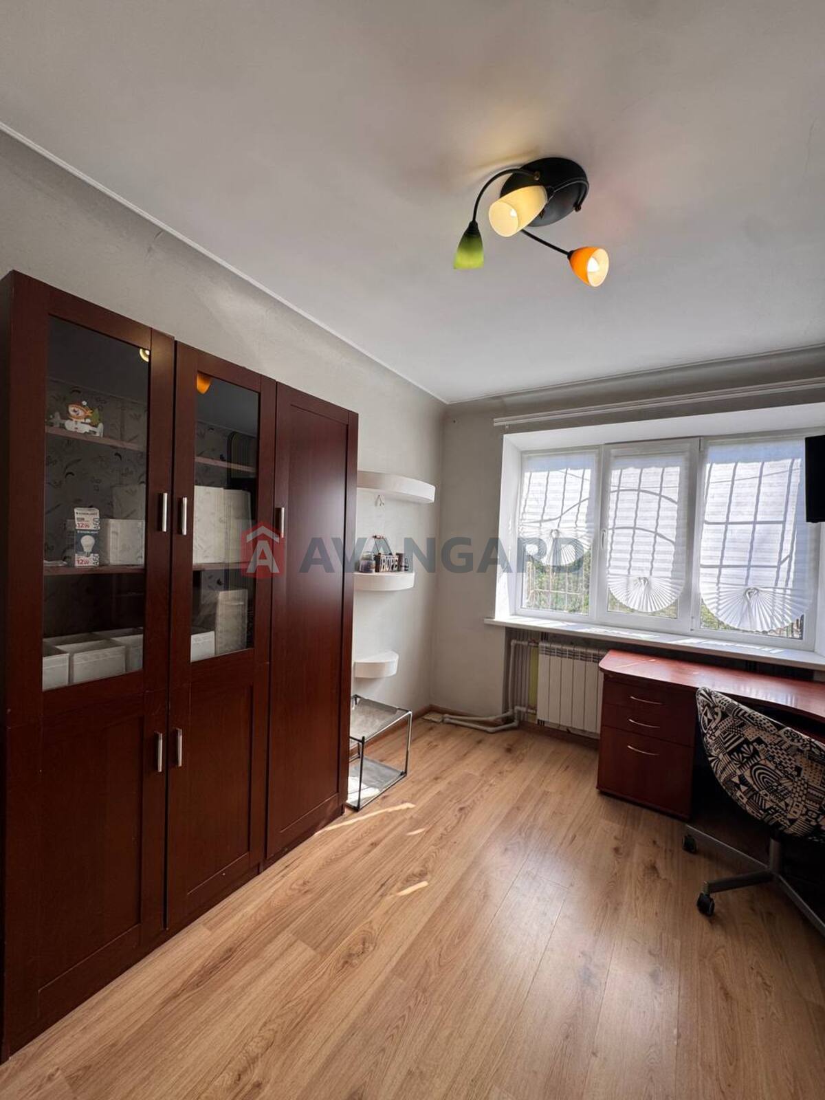 2 ��. ��������, 48/-/7 ��. �., 1/5 ������ ���� 10