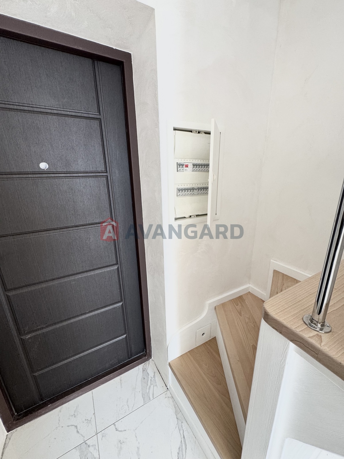 2 ��. ��������, 57/40/10 ��. �., 5/6 ������ ���� 15