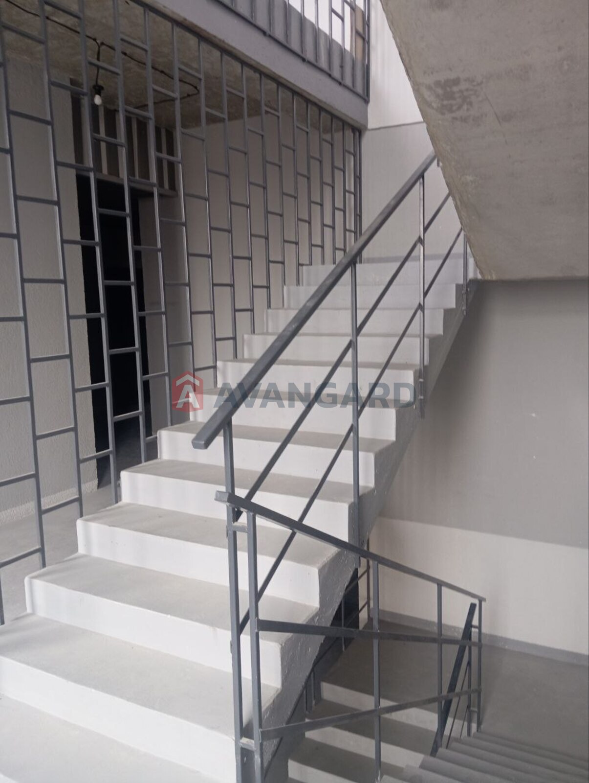 2 ����. ��������, 50/-/8 ��. �., 4/4 ���� ���� 10