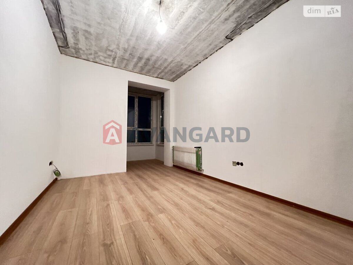 1 ��. ��������, 40/19/12 ��. �., 10/11 ������ ���� 4