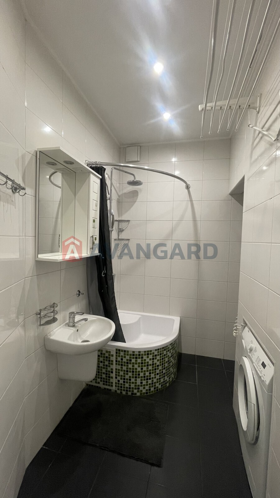 1 ��. ��������, 32/-/7 ��. �., 2/8 ������ ���� 12