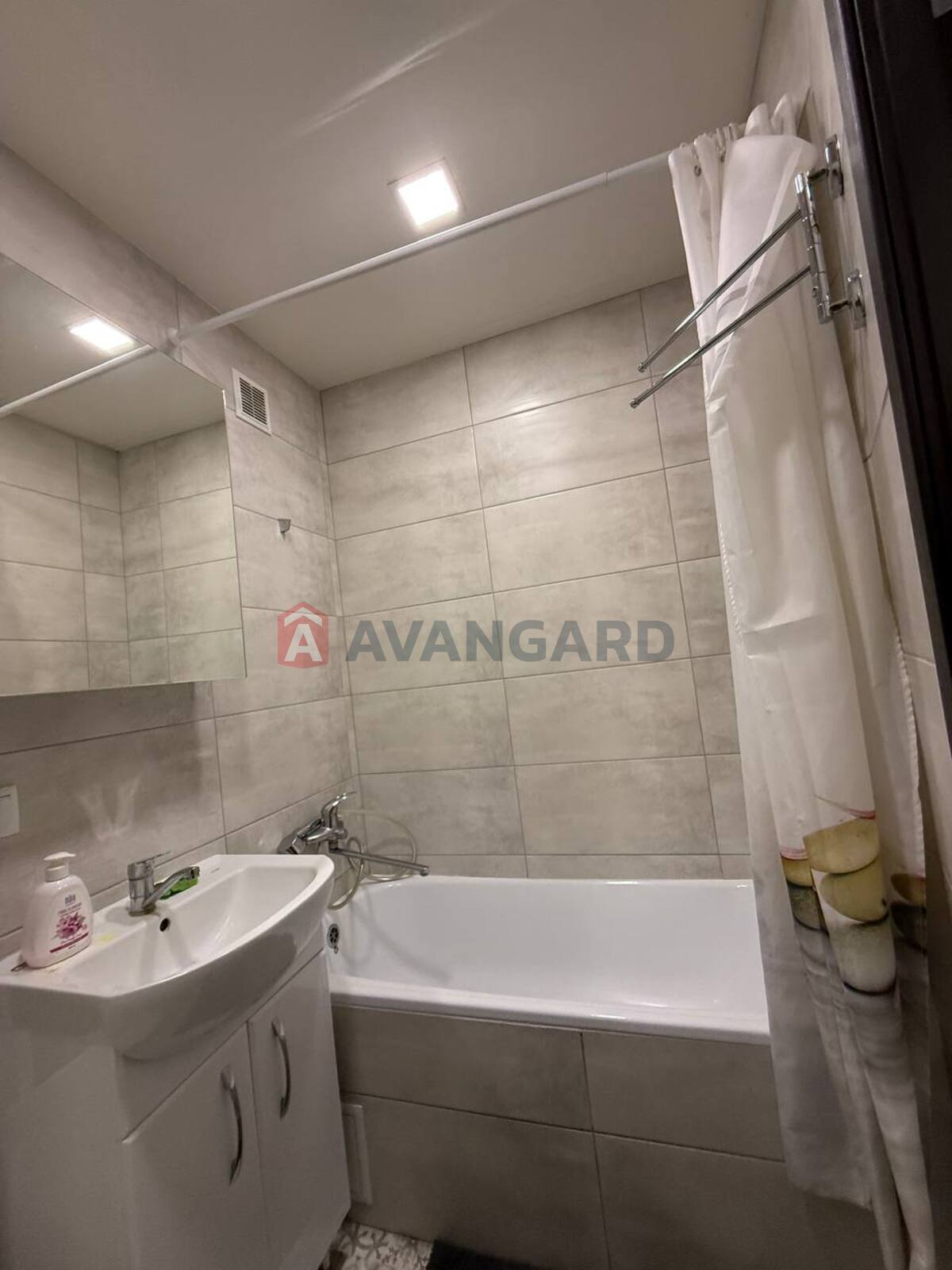 2 ��. ��������, 45,5/28/6 ��. �., 4/5 ������ ���� 5