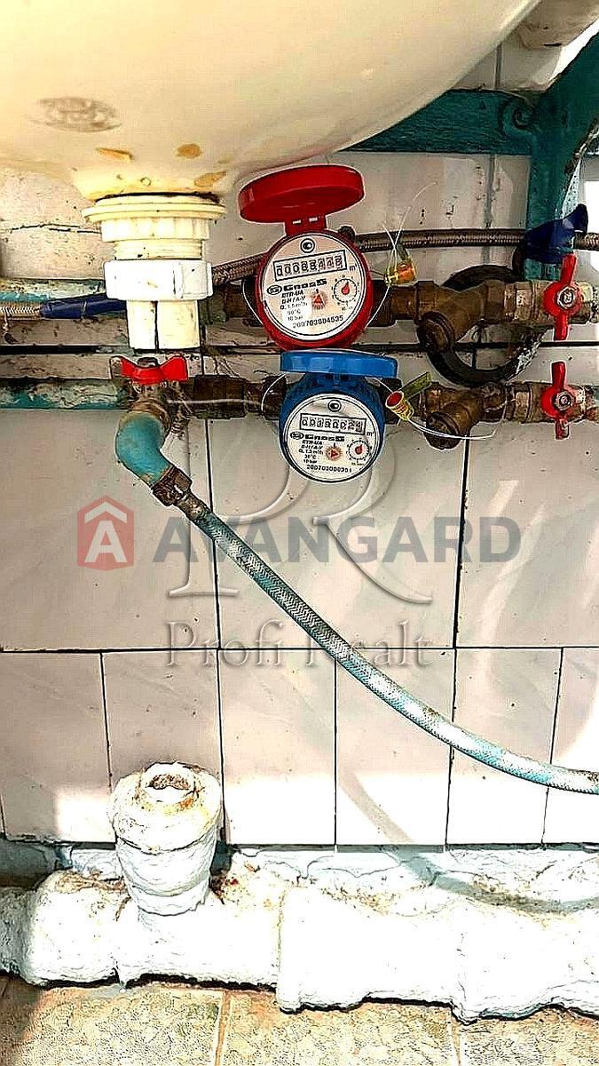 2 ����. ��������, 47 / 30 / 8 ��. �., 4/5 ���� ���� 11