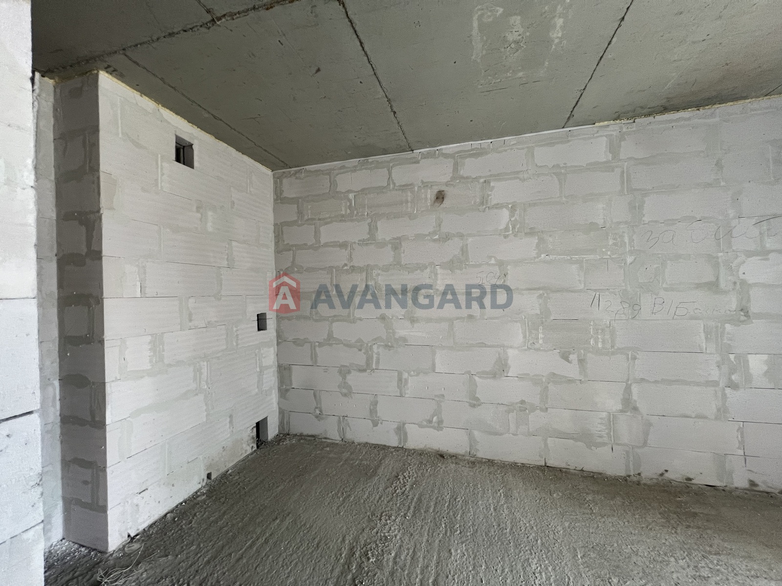 1 ��. ��������, 40/12/15 ��. �., 4/10 ������ ���� 13