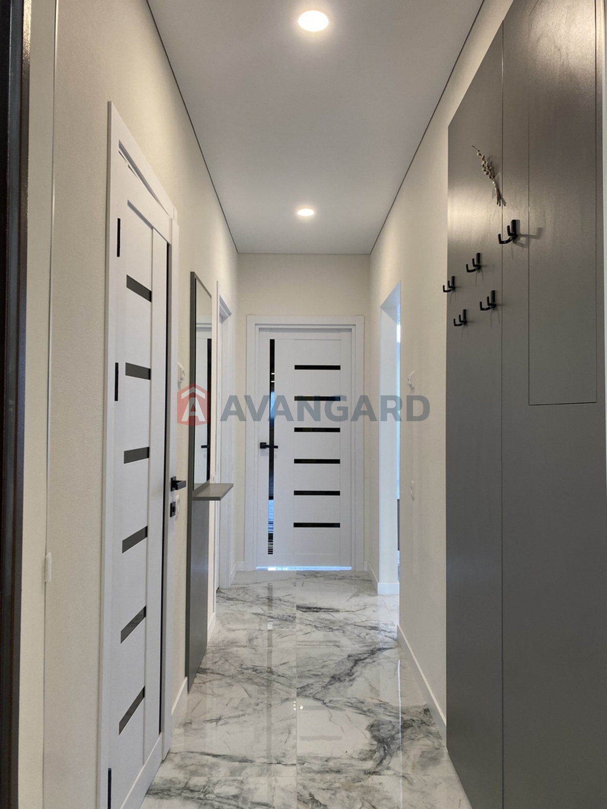 1 ��. ��������, 44/14/20 ��. �., 24/26 ������ ���� 16