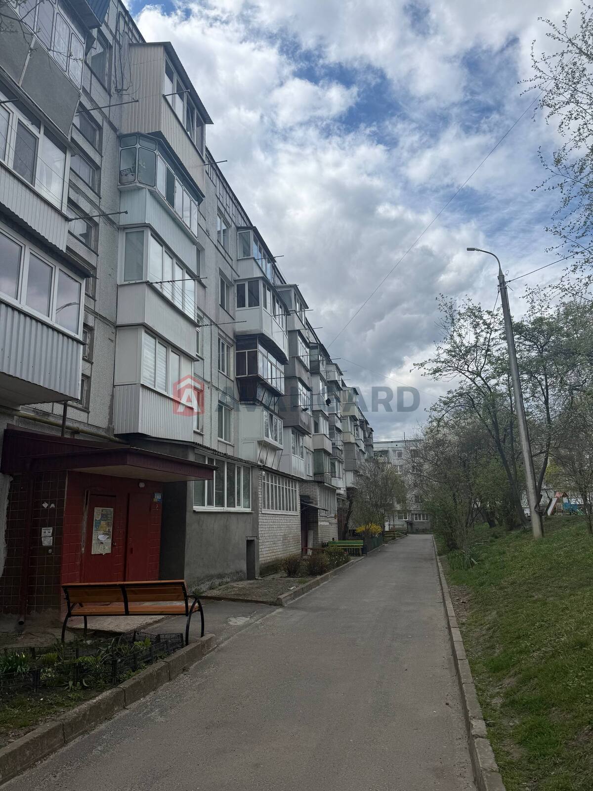 1 ��. ��������, 32/-/6 ��. �., 4/5 ������ ���� 3