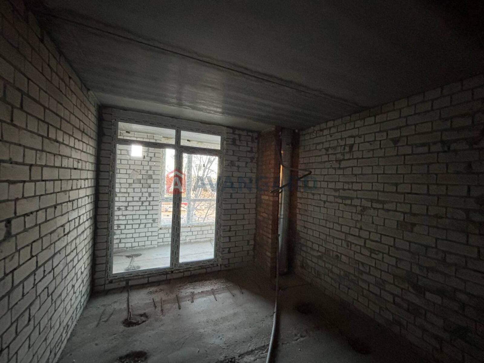 2 ��. ��������, 60/-/14 ��. �., 3/10 ������ ���� 5