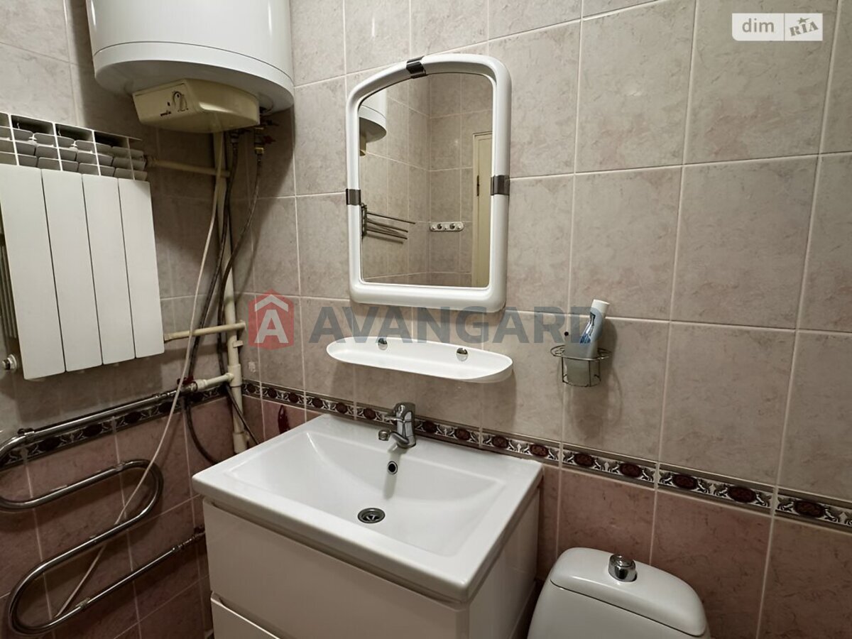 1 ��. ��������, 55/15/8 ��. �., 5/6 ������ ���� 11