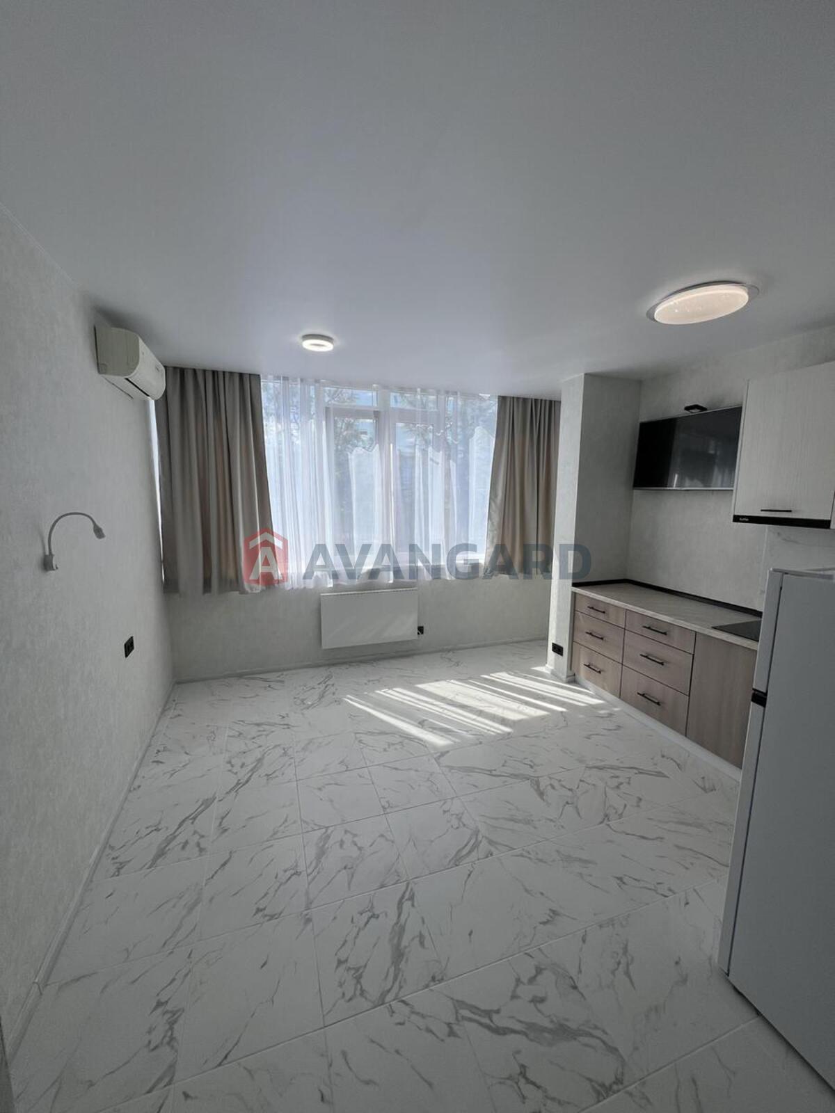 1 ��. ��������, -/-/- ��. �., 1/4 ������ ���� 4