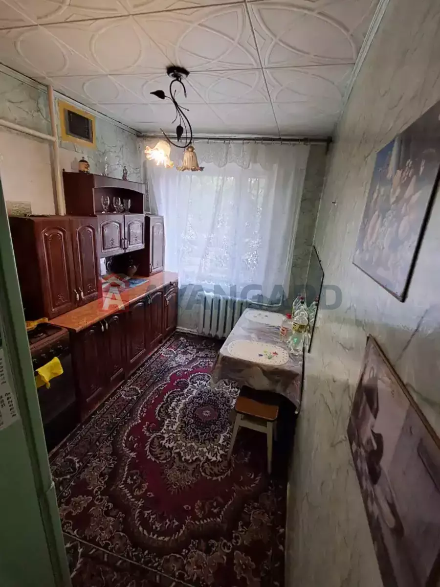 1 ��. ��������, 38/17/7 ��. �., 1/9 ������ ���� 10