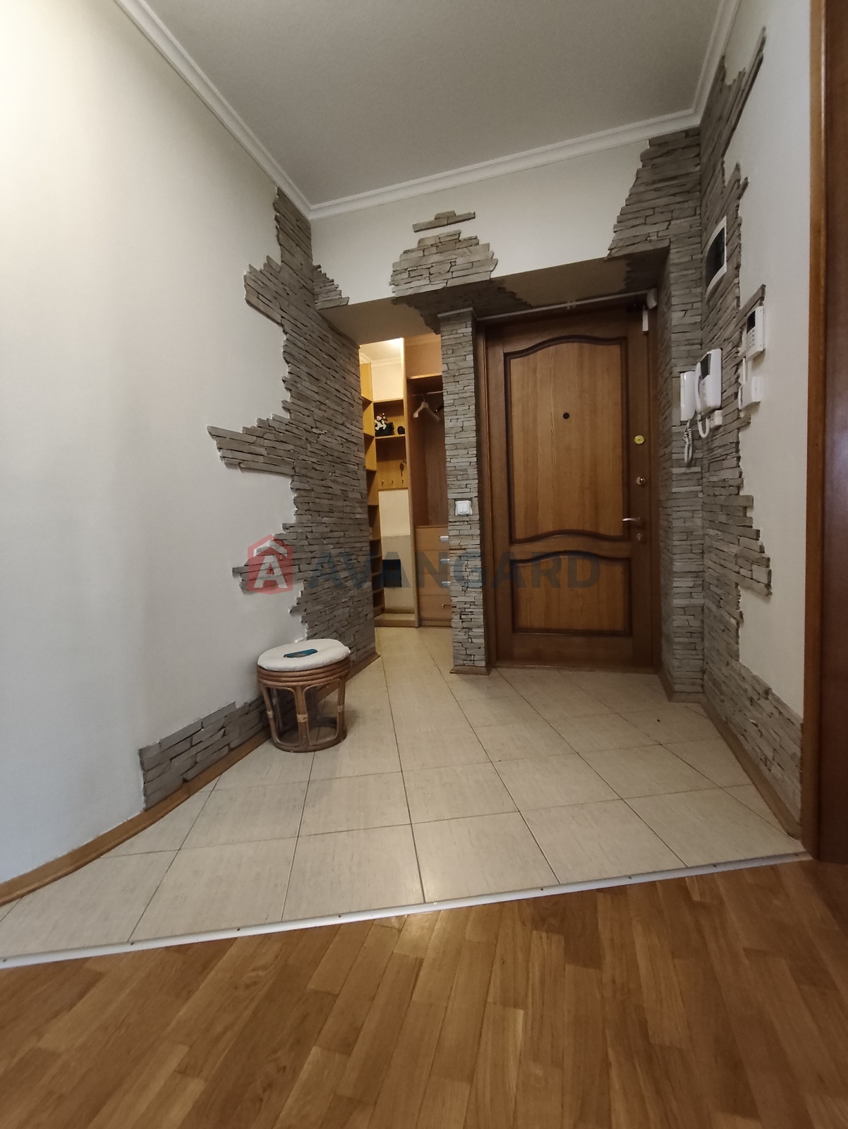 3 ����. ��������, 112/-/25 ��. �., 3/9 ���� ���� 12