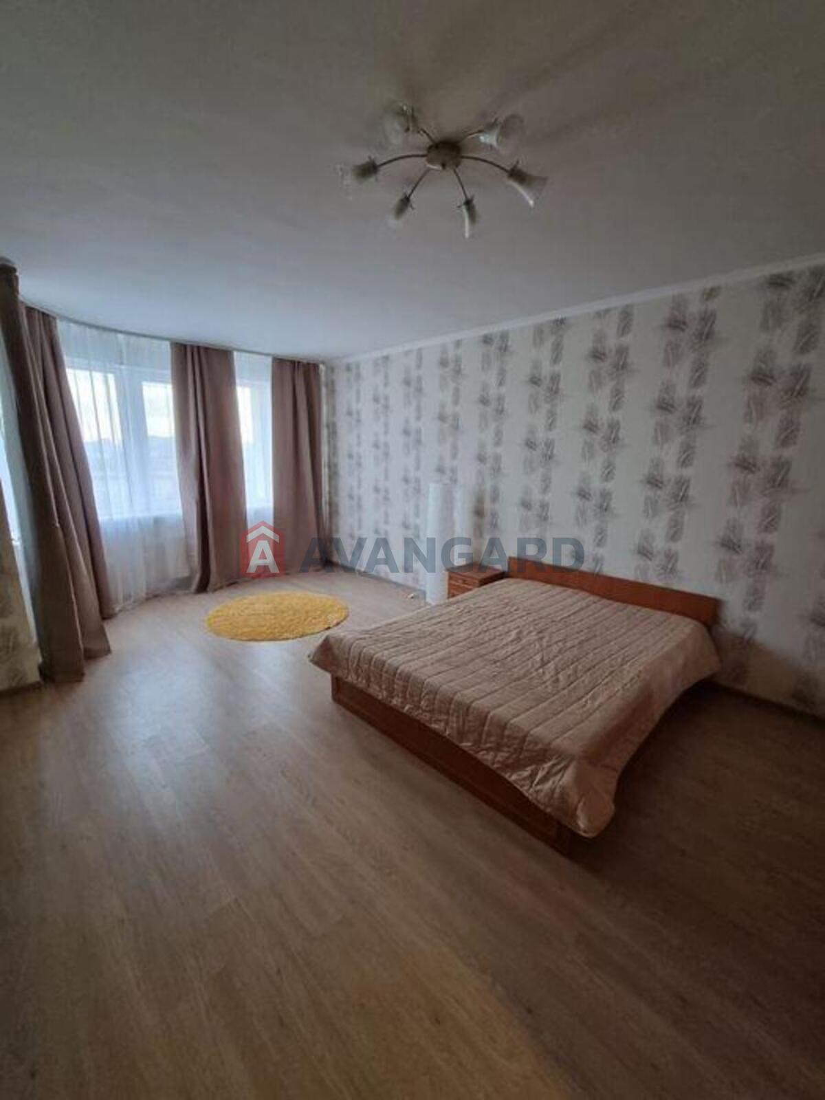 1 ��. ��������, 65/-/20 ��. �., 11/19 ������ ���� 8