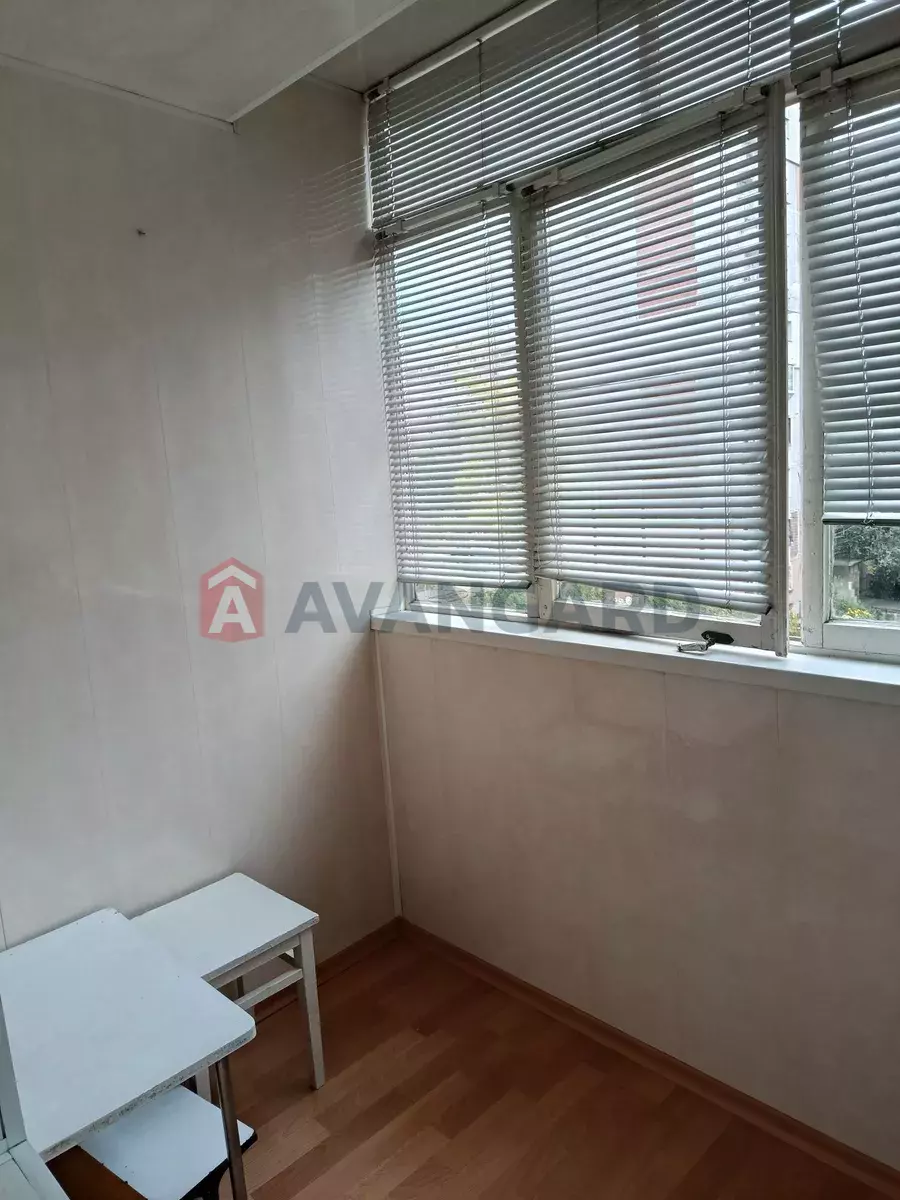 2 . , 50/-/7 . ., 4/10   5