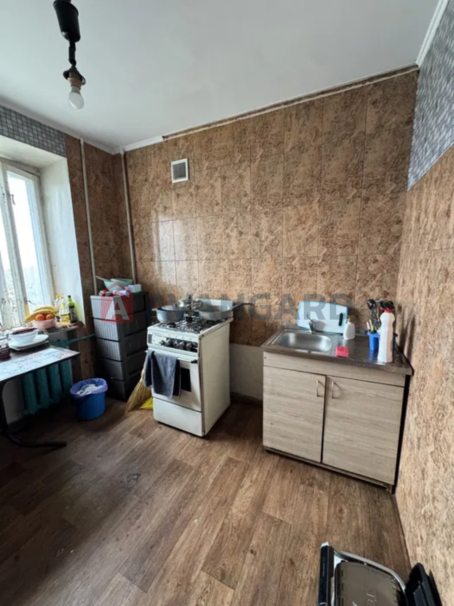 1 ��. ��������, 40/-/6 ��. �., 7/9 ������ ���� 6