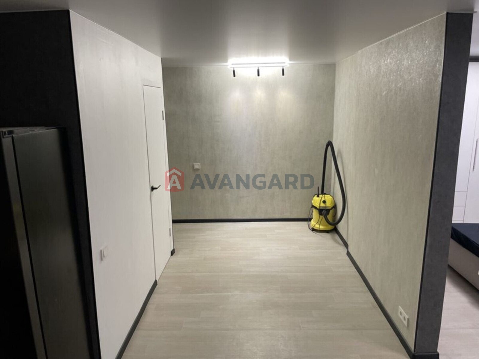 2 . , 42/-/12 . ., 4/4   10