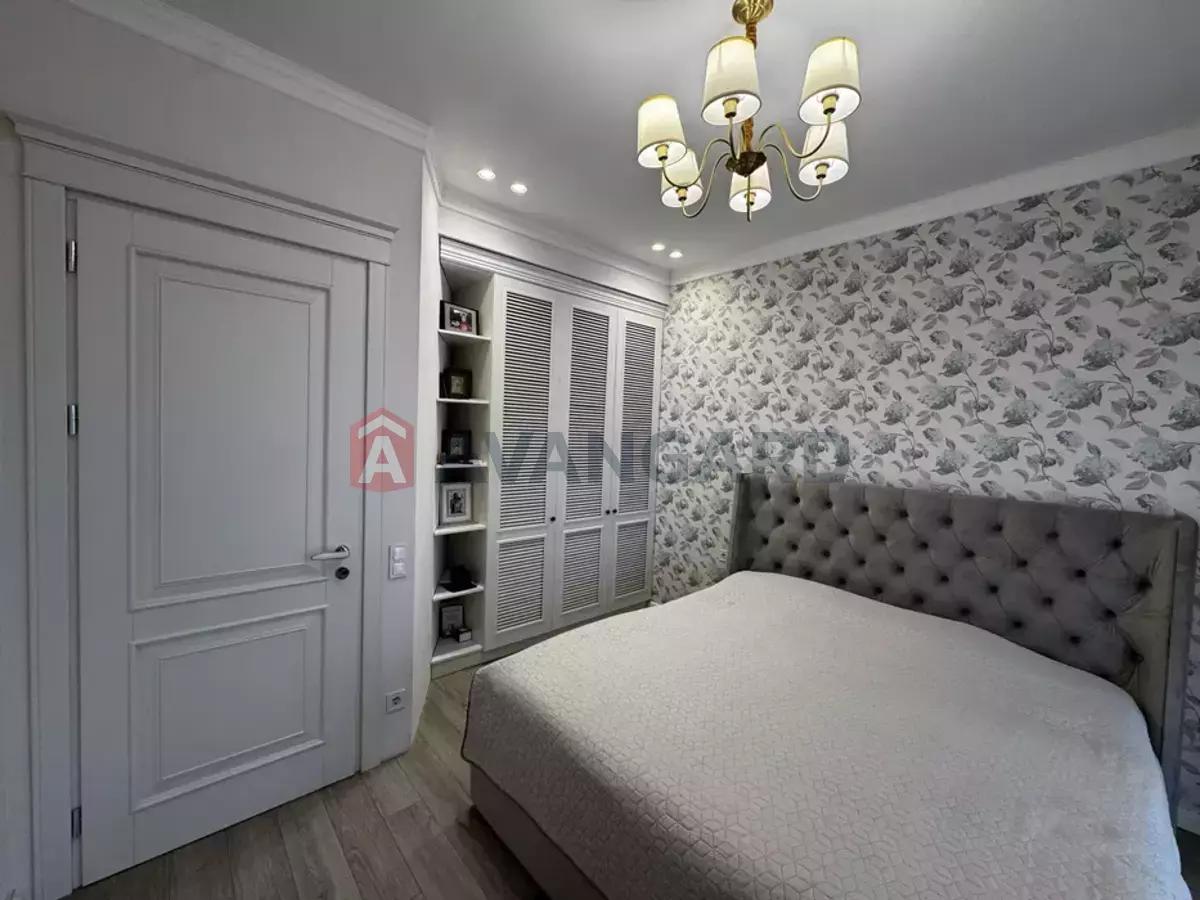 3 ����. ��������, 78/-/30 ��. �., 10/12 ���� ���� 5