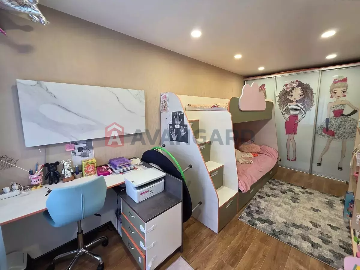 3 ����. ��������, 64/-/- ��. �., 2/3 ���� ���� 10