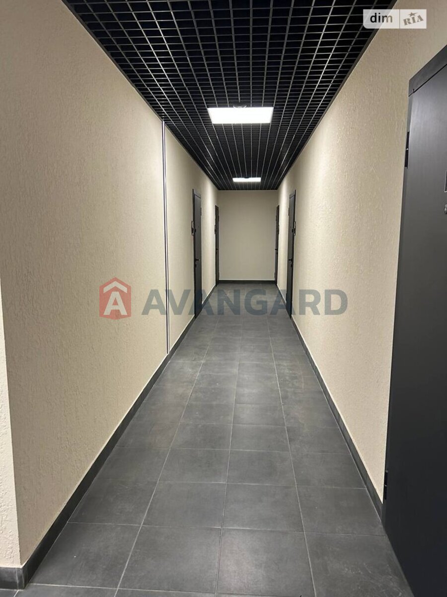 2 ��. ��������, 64/27/20 ��. �., 6/10 ������ ���� 12