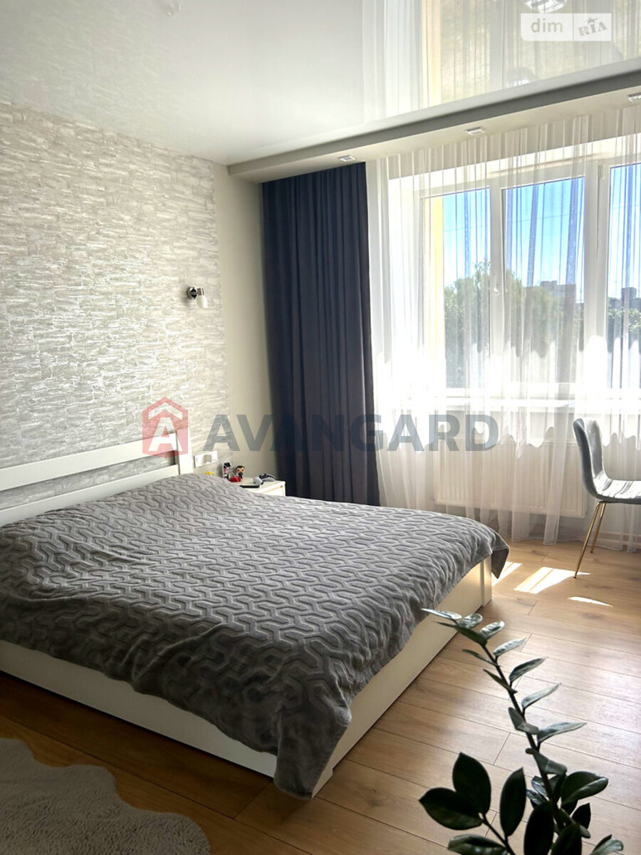 2 ��. ��������, 66/36/11 ��. �., 5/10 ������ ���� 2