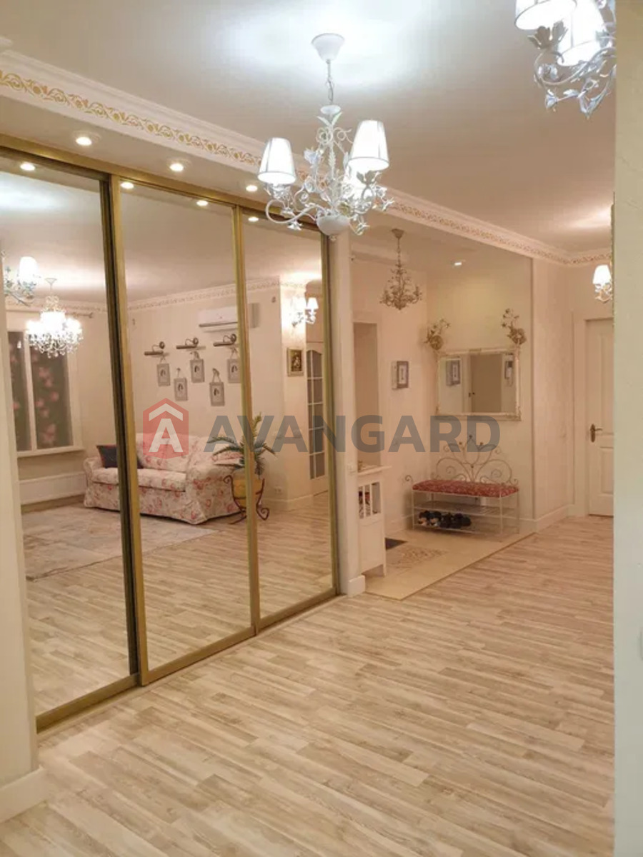 2 ����. ��������, 85/-/13 ��. �., 8/25 ���� ���� 3