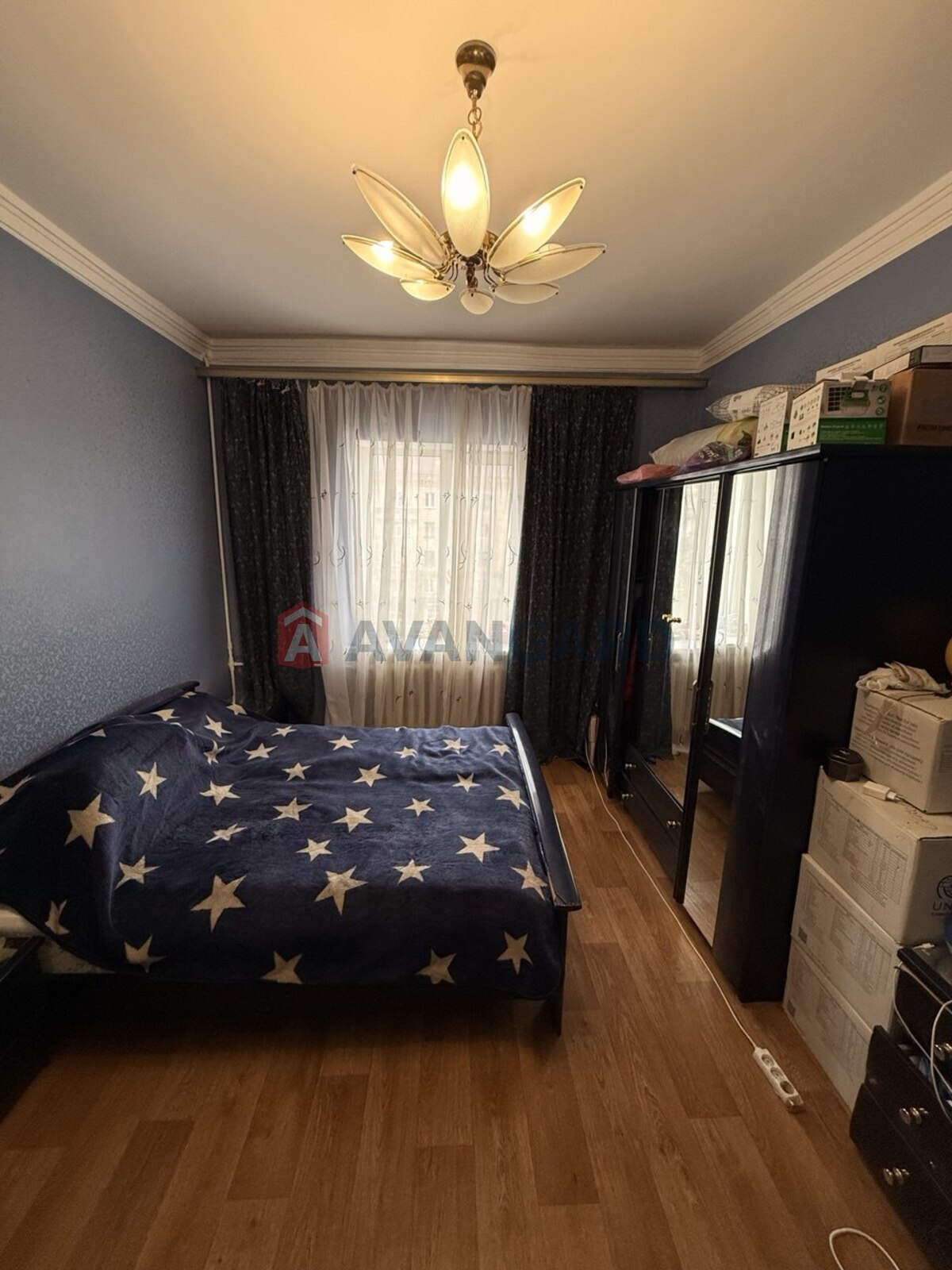 3 ��. ��������, 78/-/10 ��. �., 4/4 ������ ���� 1