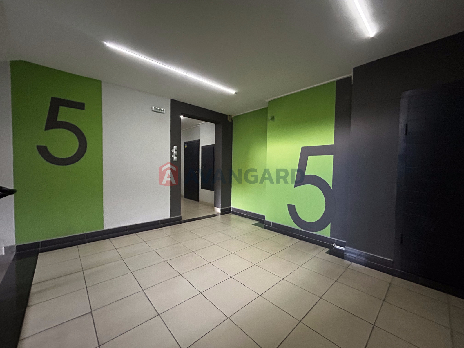 1 ����. ��������, 43/20/13 ��. �., 5/10 ���� ���� 17