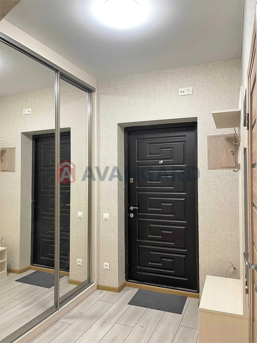 1 ��. ��������, 38/-/10 ��. �., 9/25 ������ ���� 12