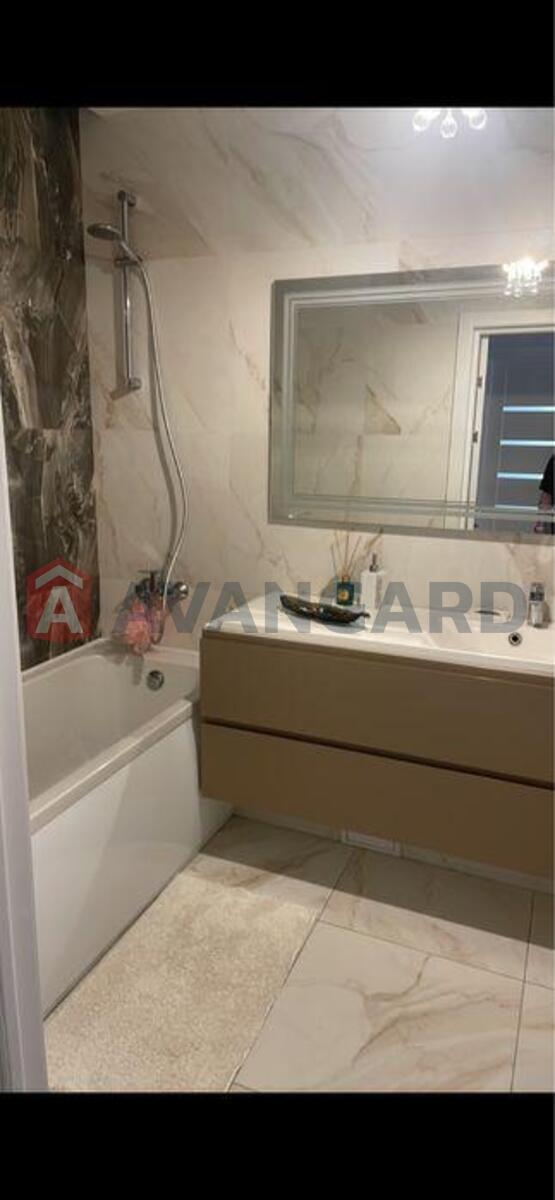 2 ��. ��������, 52/-/14 ��. �., 3/9 ������ ���� 4