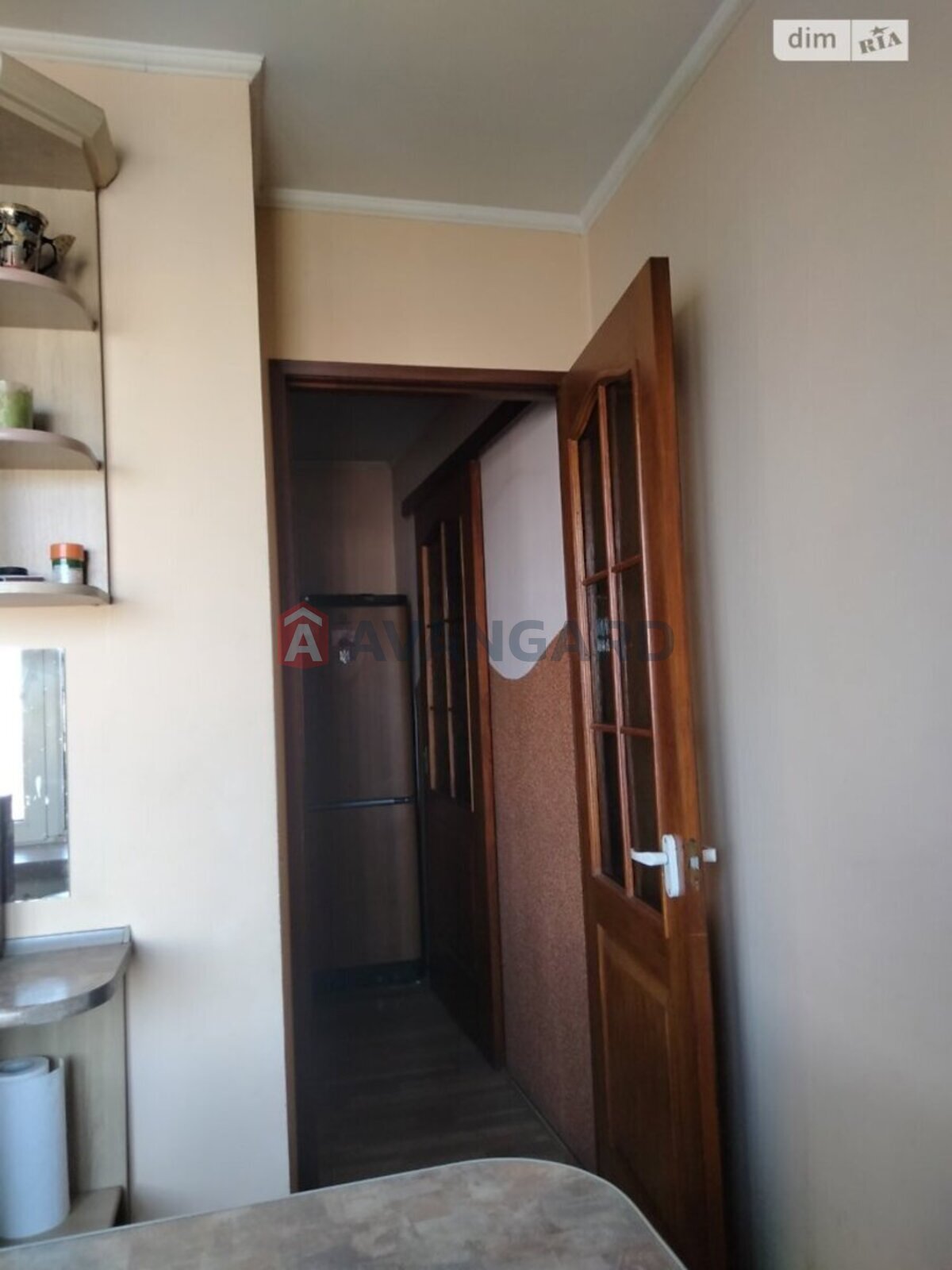 3 ��. ��������, 60/45/6 ��. �., 9/9 ������ ���� 5