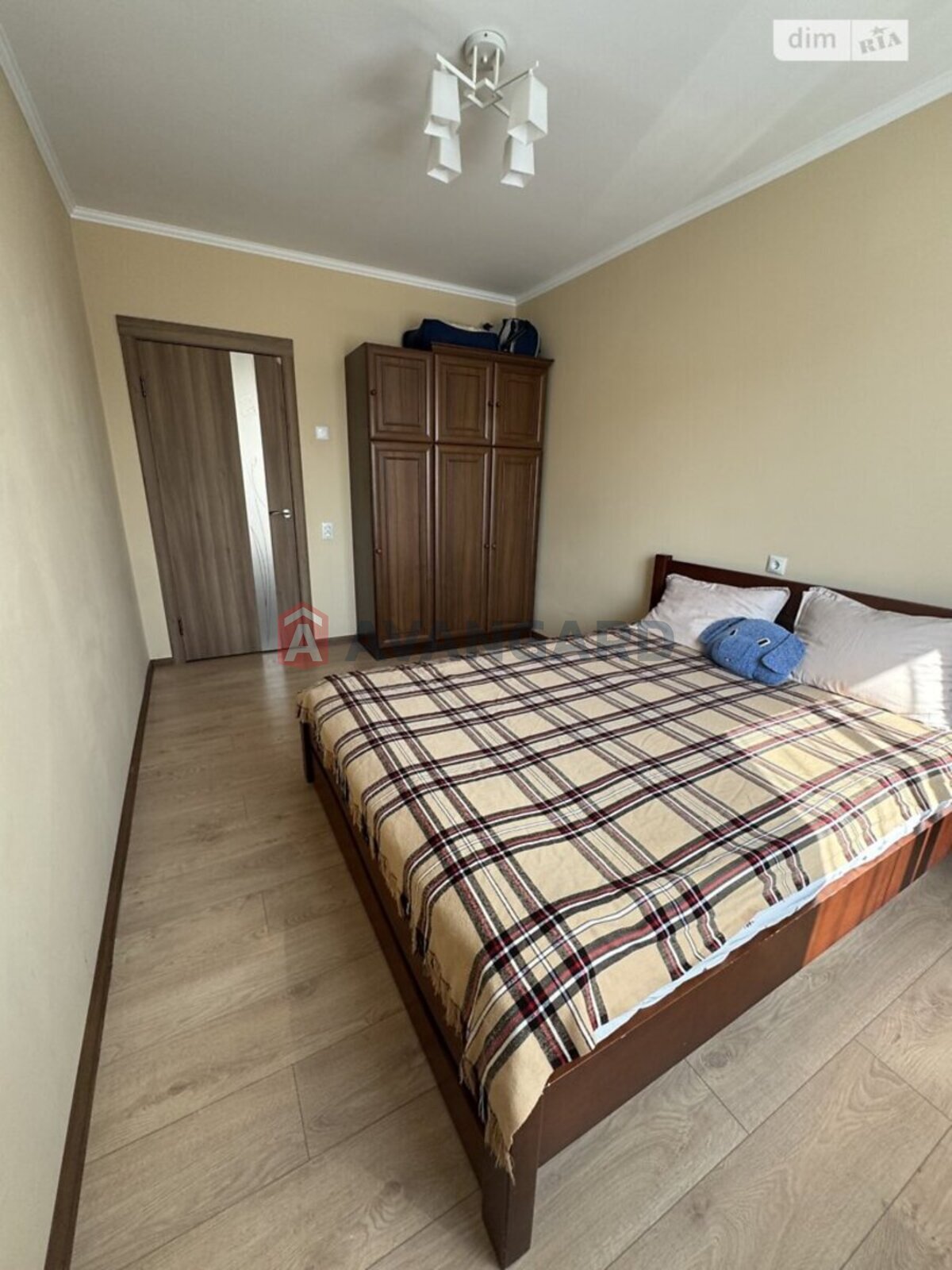 2 ����. ��������, 54/-/- ��. �., 7/9 ���� ���� 4