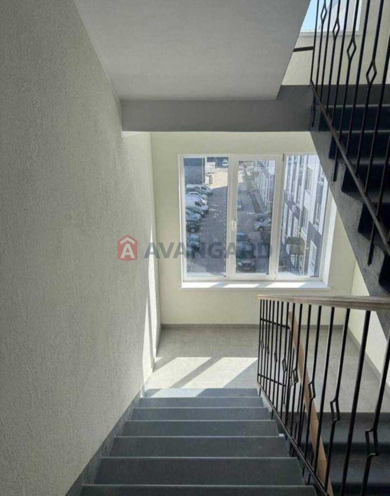 2 ��. ��������, 32/-/15 ��. �., 4/6 ������ ���� 3