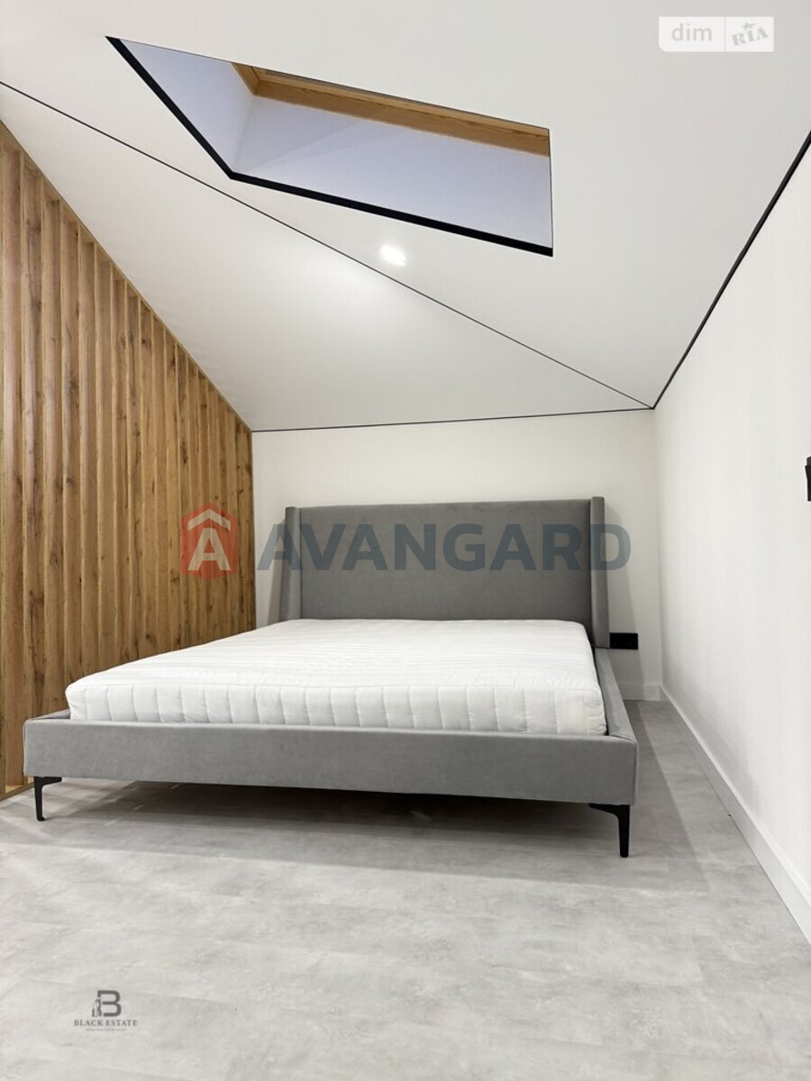 1 ��. ��������, 40/-/15 ��. �., 3/3 ������ ���� 3