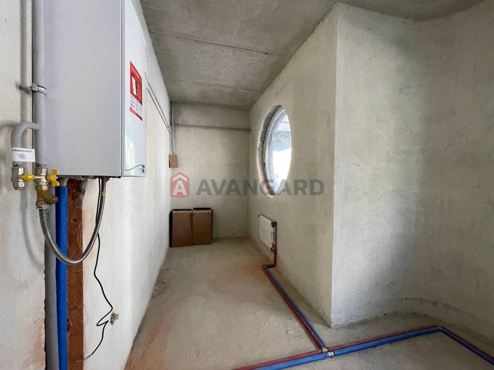 2 ��. ��������, 86/30/30 ��. �., 1/6 ������ ���� 4