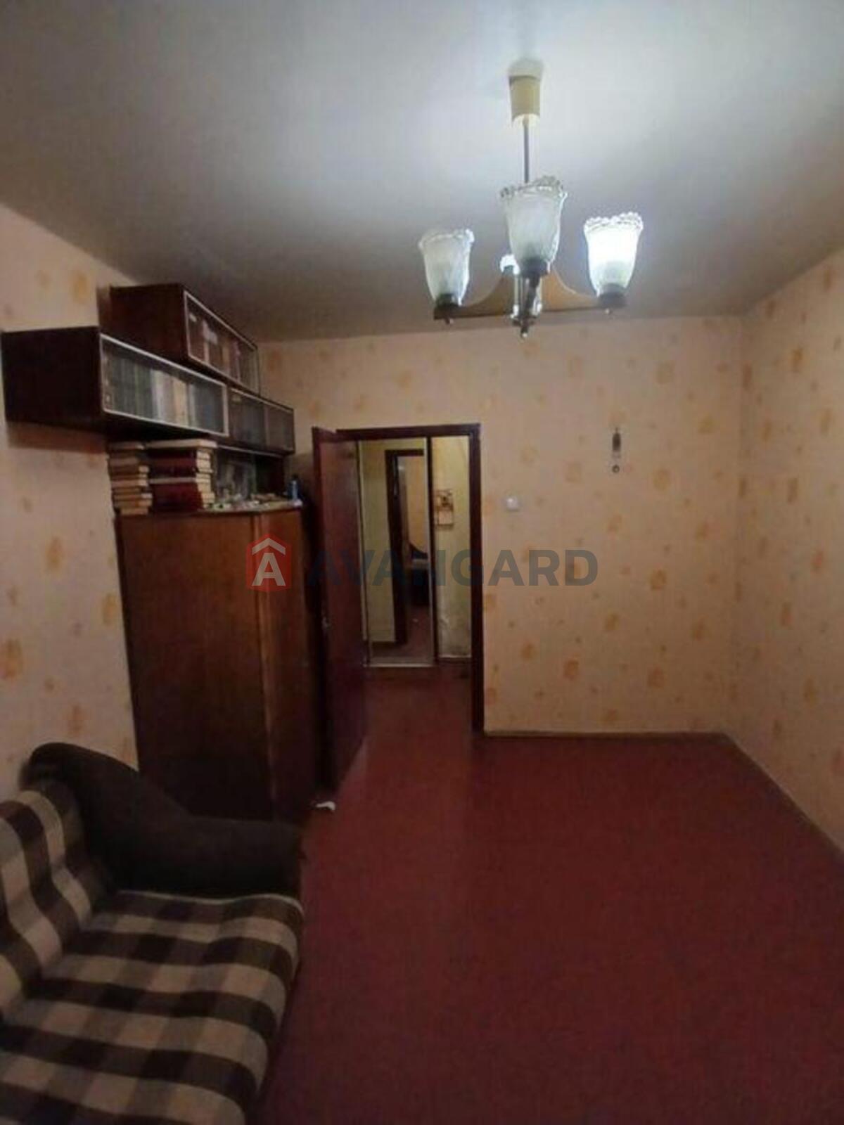 2 ��. ��������, 53/-/8 ��. �., 6/9 ������ ���� 3