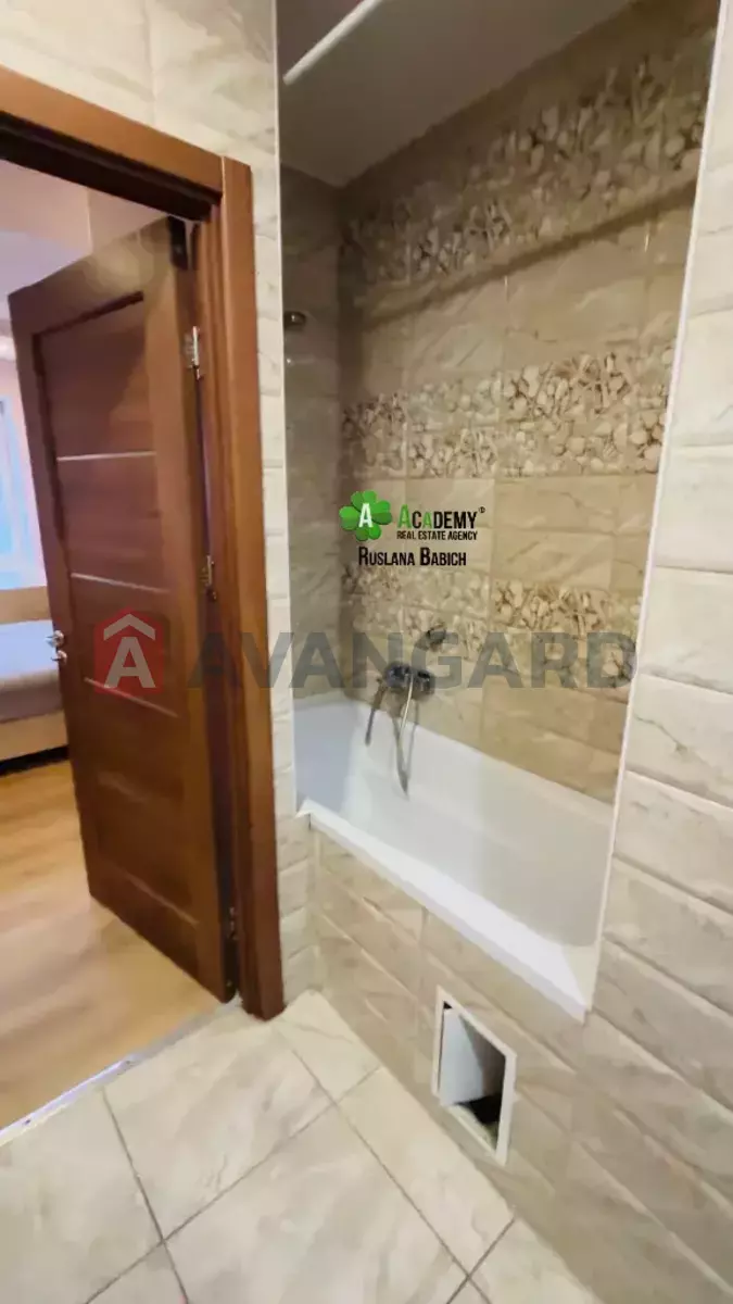 3 ��. ��������, 70/29/20 ��. �., 15/21 ������ ���� 19