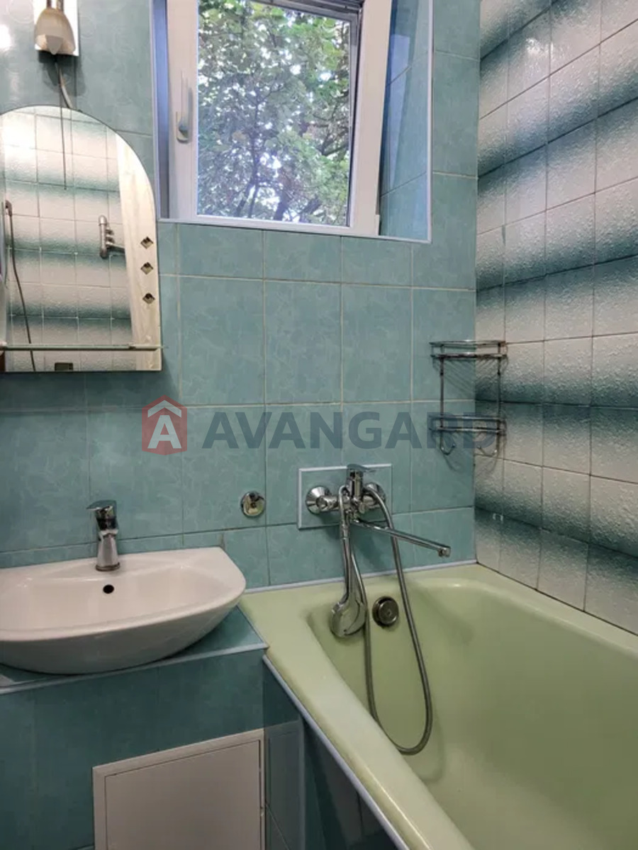 3 ��. ��������, 73/-/9 ��. �., 3/4 ������ ���� 18