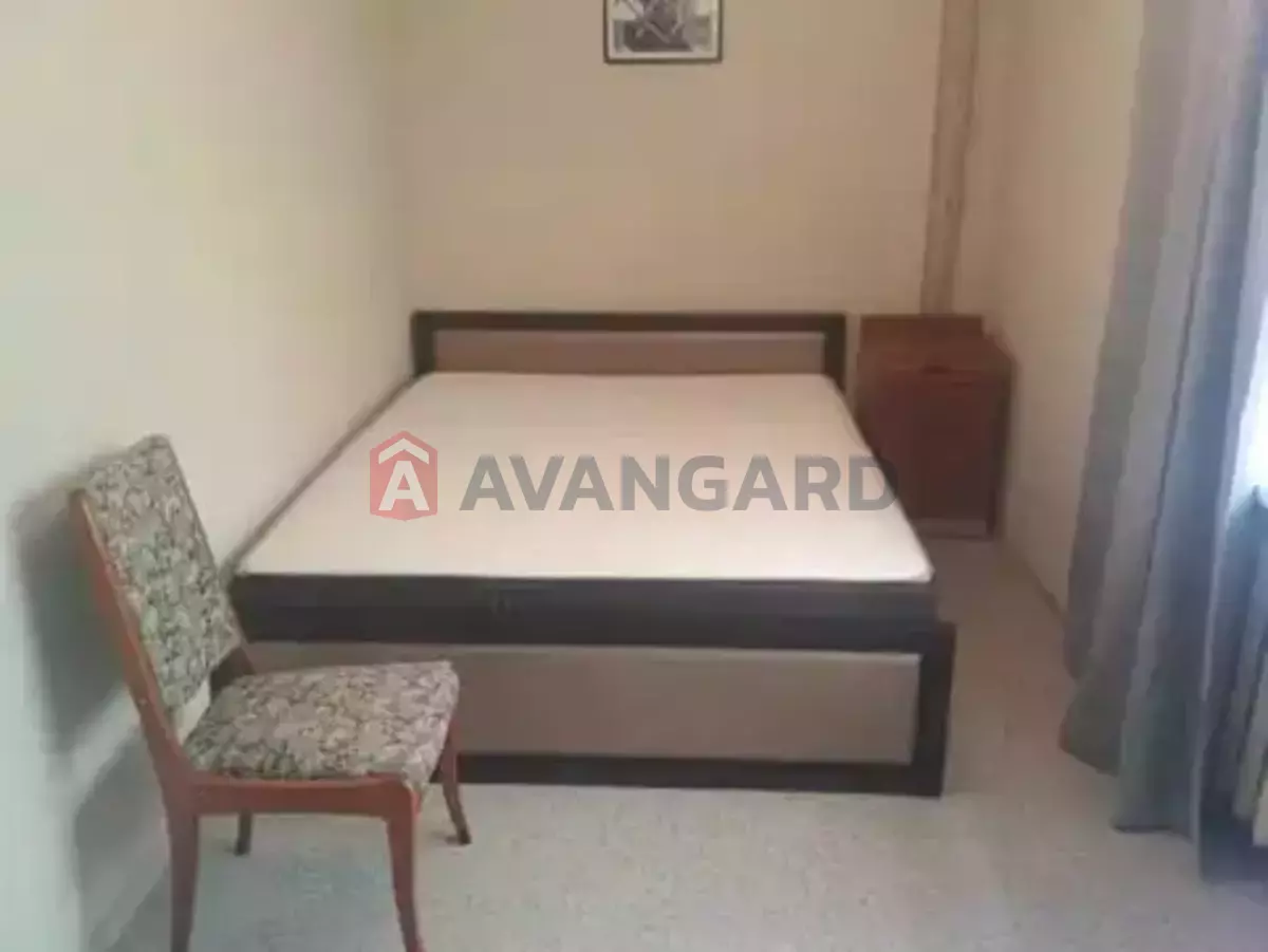 2 ��. ��������, 43/30/6 ��. �., 2/5 ������ ���� 10