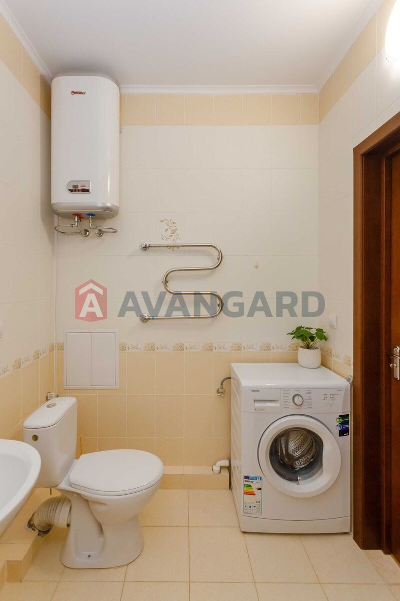 1 ����. ��������, 43/18/12 ��. �., 24/26 ���� ���� 13