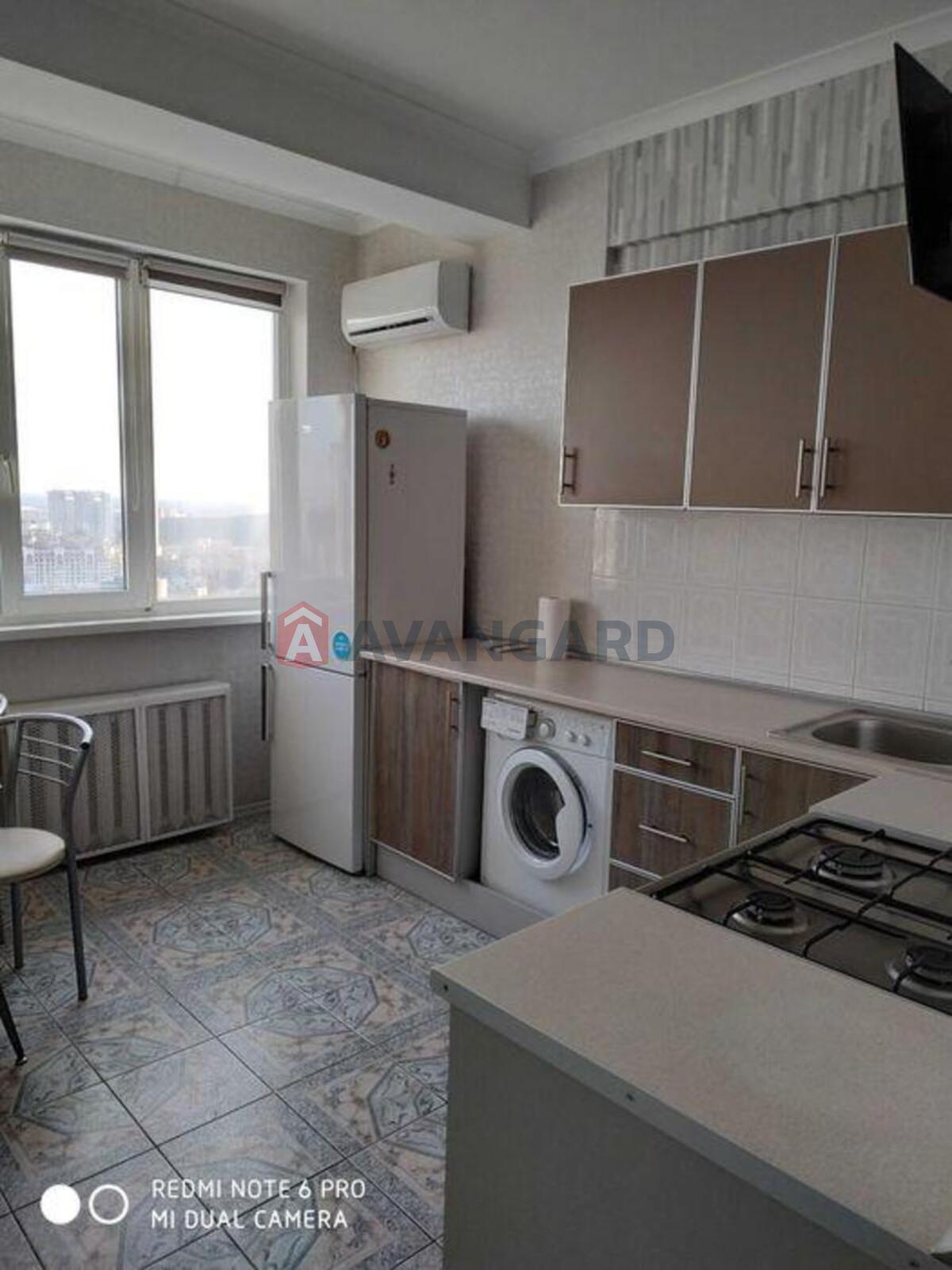 2 ����. ��������, 60/-/11 ��. �., 17/17 ���� ���� 5