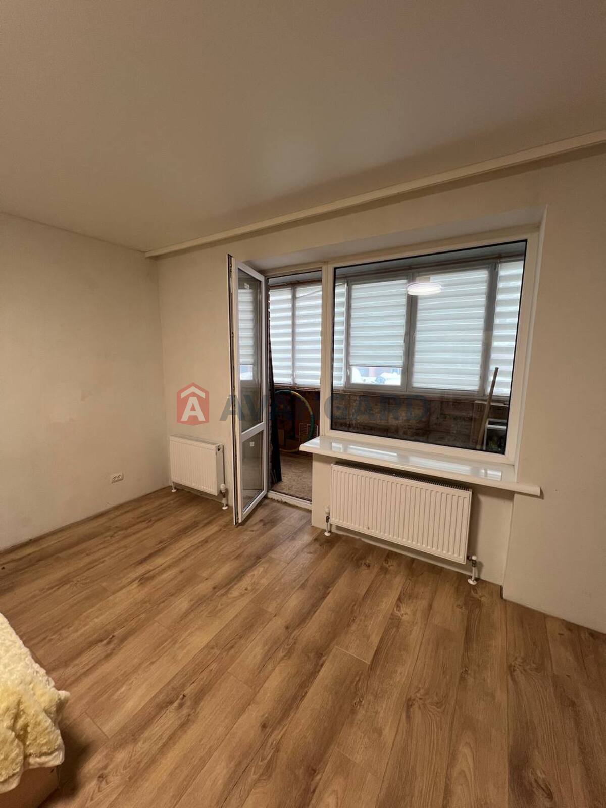 3 ����. ��������, 100/50/15 ��. �., 1/11 ���� ���� 6